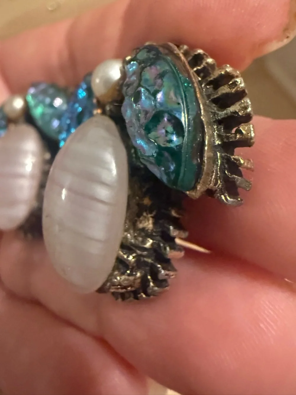 Vintage Silver Tone Clip On Earrings Blue Abalone White Moonstone‎ Faux Pearl